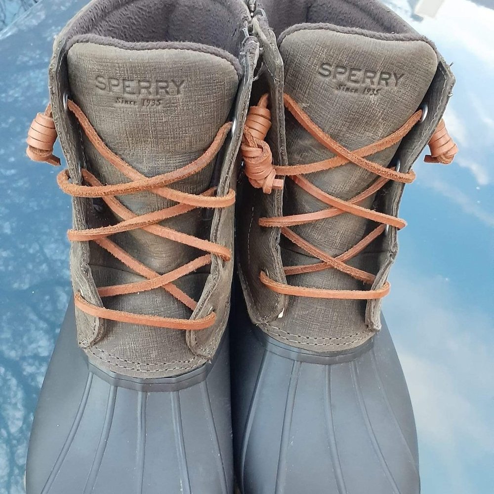 Women's Sperry duck boots